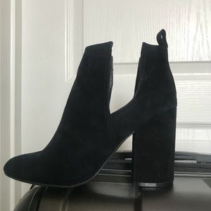 Brand new Steve Madden booties